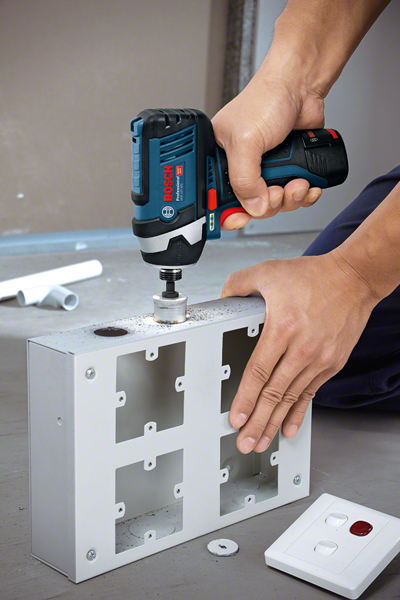 Bosch Professional GDR 12V-105 Akülü 12 Volt 2 Ah Çift Akülü Darbeli Somun Sıkma - Çantalı - Resim 2