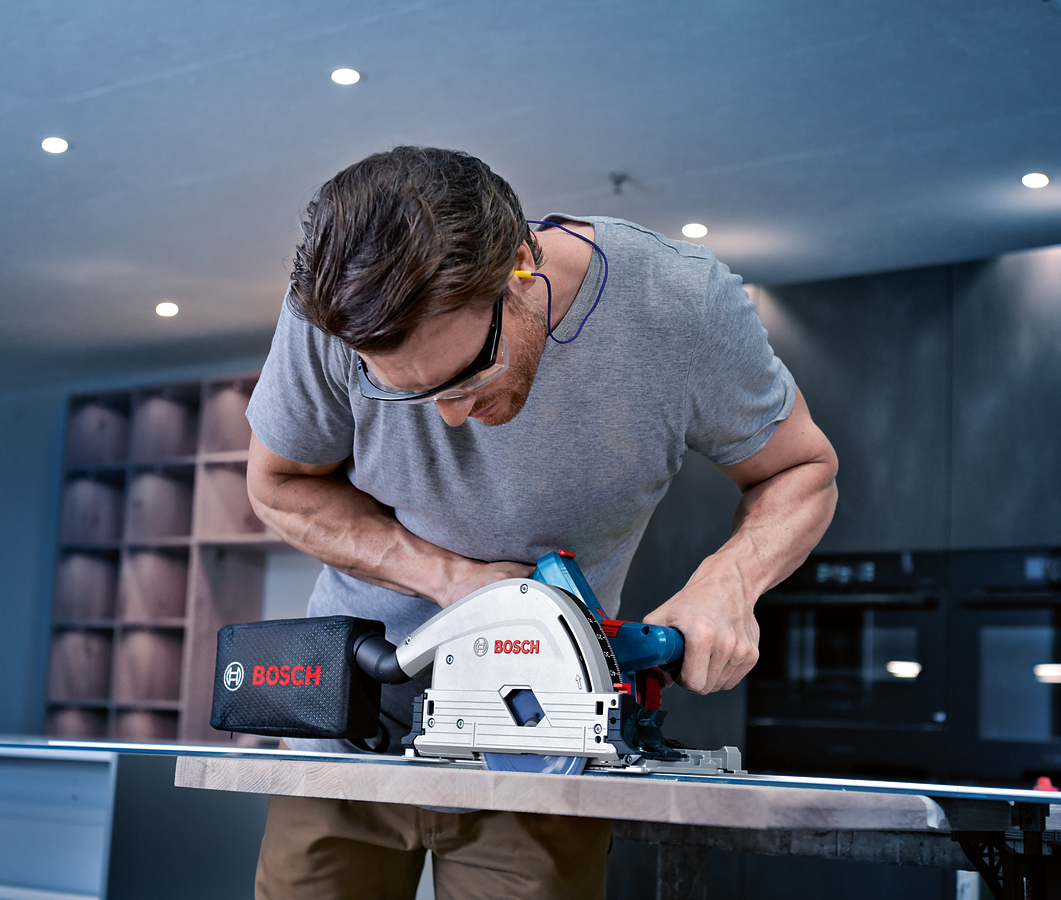 Bosch Professional GKT 18V-52 GC Akülü daldırmalı testere (Solo) - Resim 3