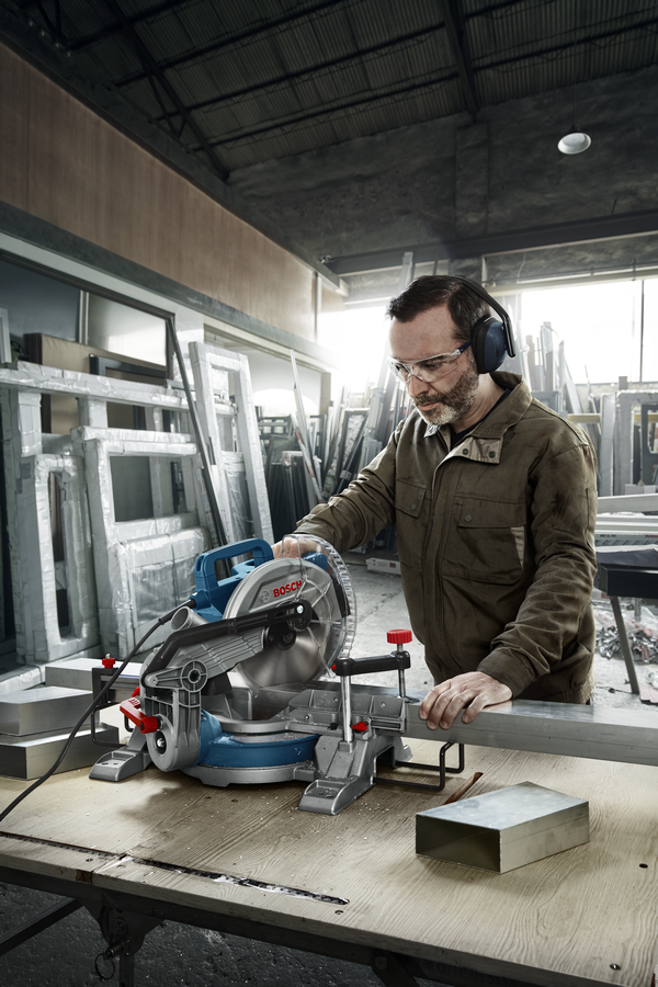 Bosch Professional GCM 216 Gönye Kesme Makinesi - Resim 4