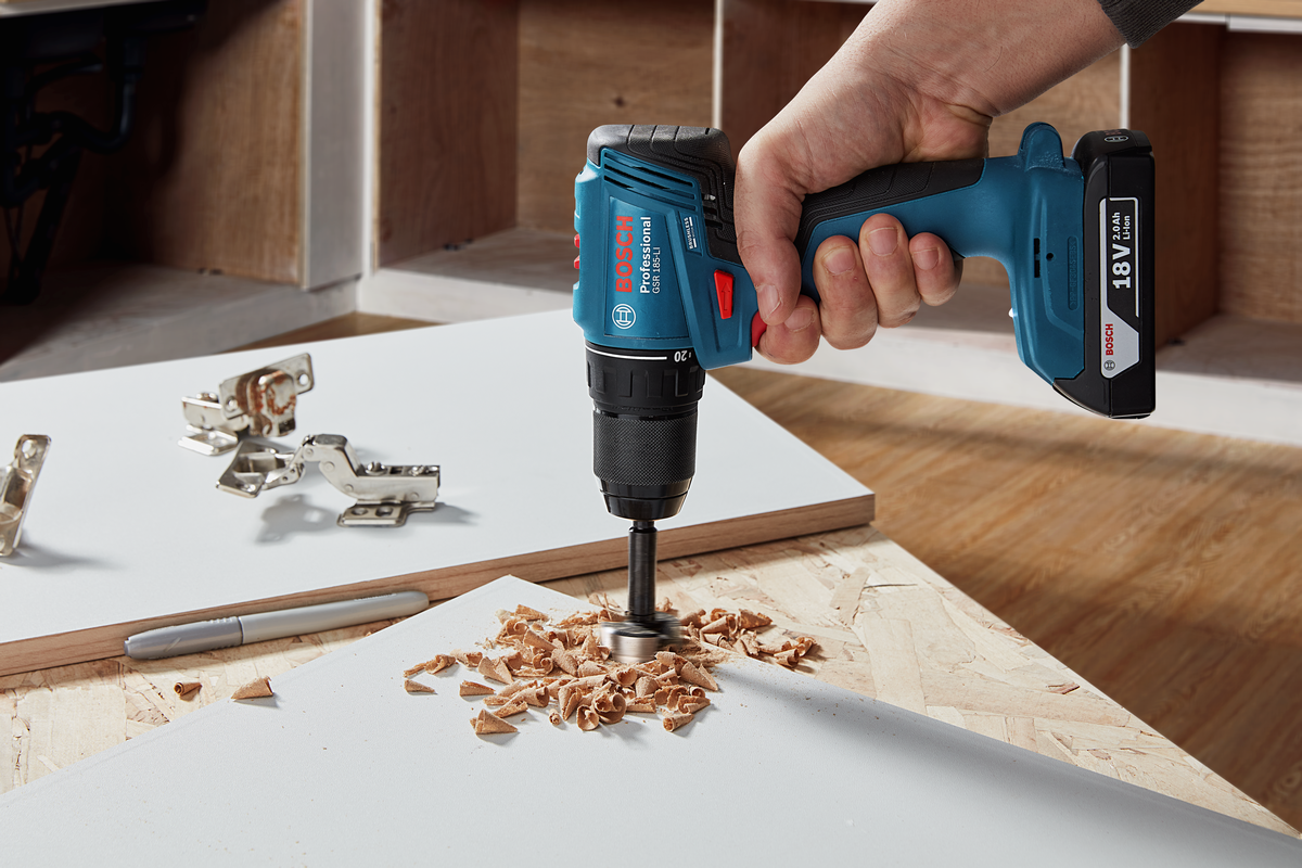 Bosch Professional GSR 185 LI Akülü Delme Vidalama Mak. 2 x 2.0 Ah; Case - Resim 4