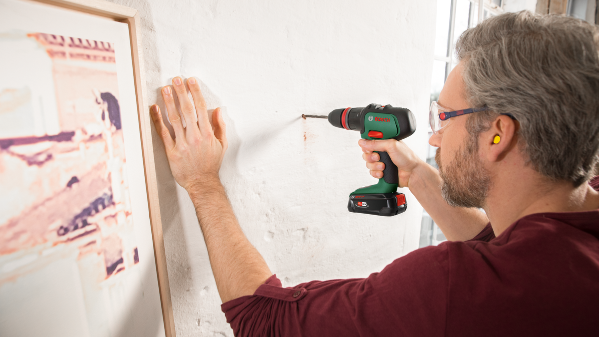 Bosch AdvancedImpact 18 Tek Akülü Darbeli Delme Vidalama Makinesi 18V  (1 x 2,5 Ah) + Şarj Cihazı AL 1830 CV - Resim 2