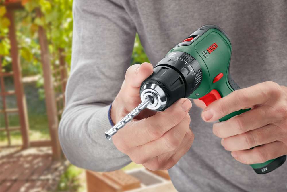 Bosch EasyImpact 1200 Akülü Darbeli Delme Vidalama Makinesi + GAL 1210 CV + AC kit (Çift Akülü) - Resim 3