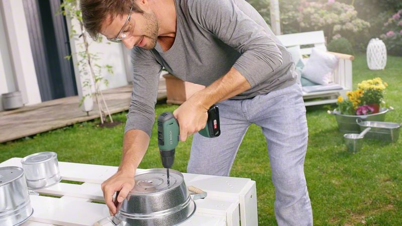 Bosch UniversalDrill 18 Çift Akülü Delme Vidalama Makinesi (2 x 1,5Ah) - Resim 3