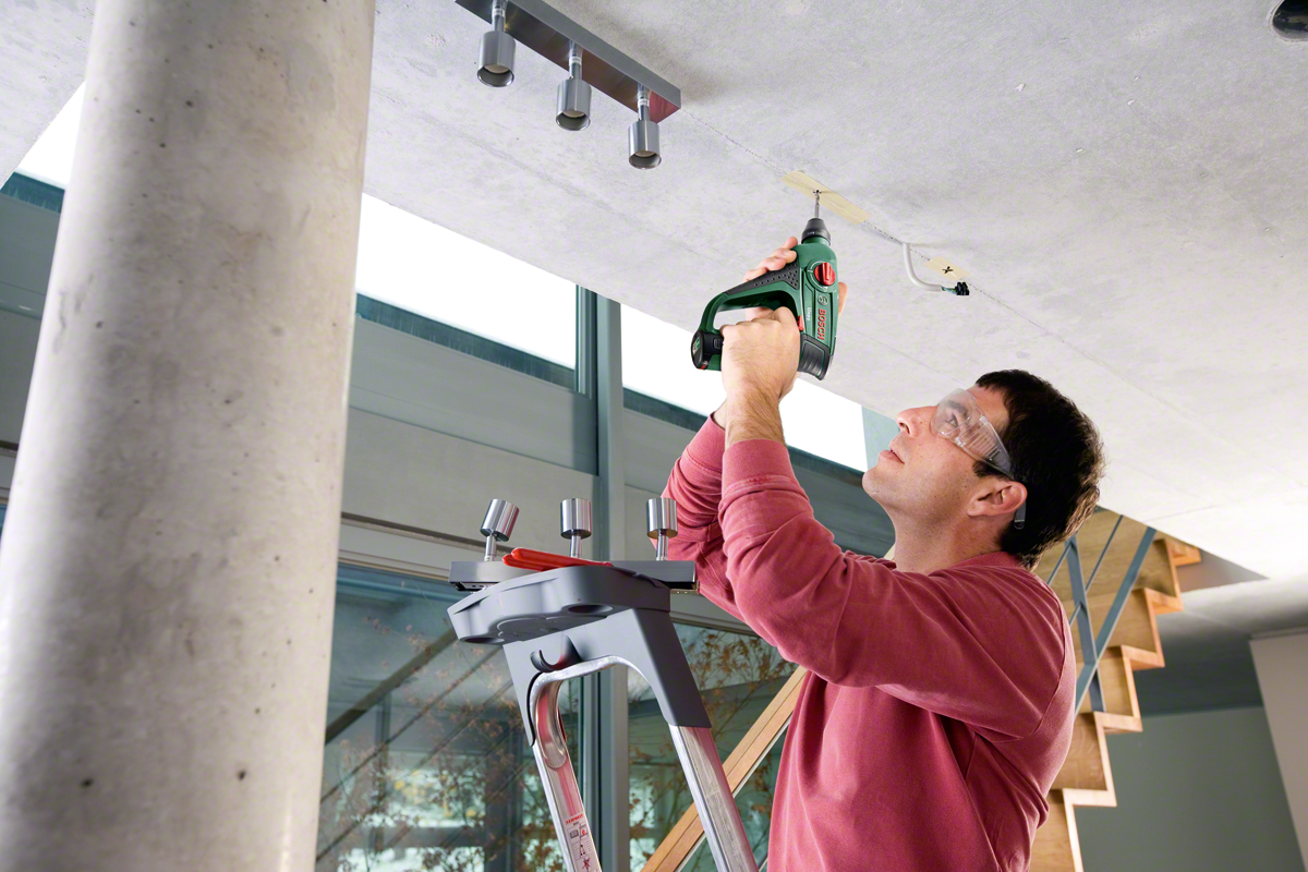 Bosch UNEO 12 LI Çift Akülü Kırıcı Delici (2 x 2,0 Ah) - Resim 2