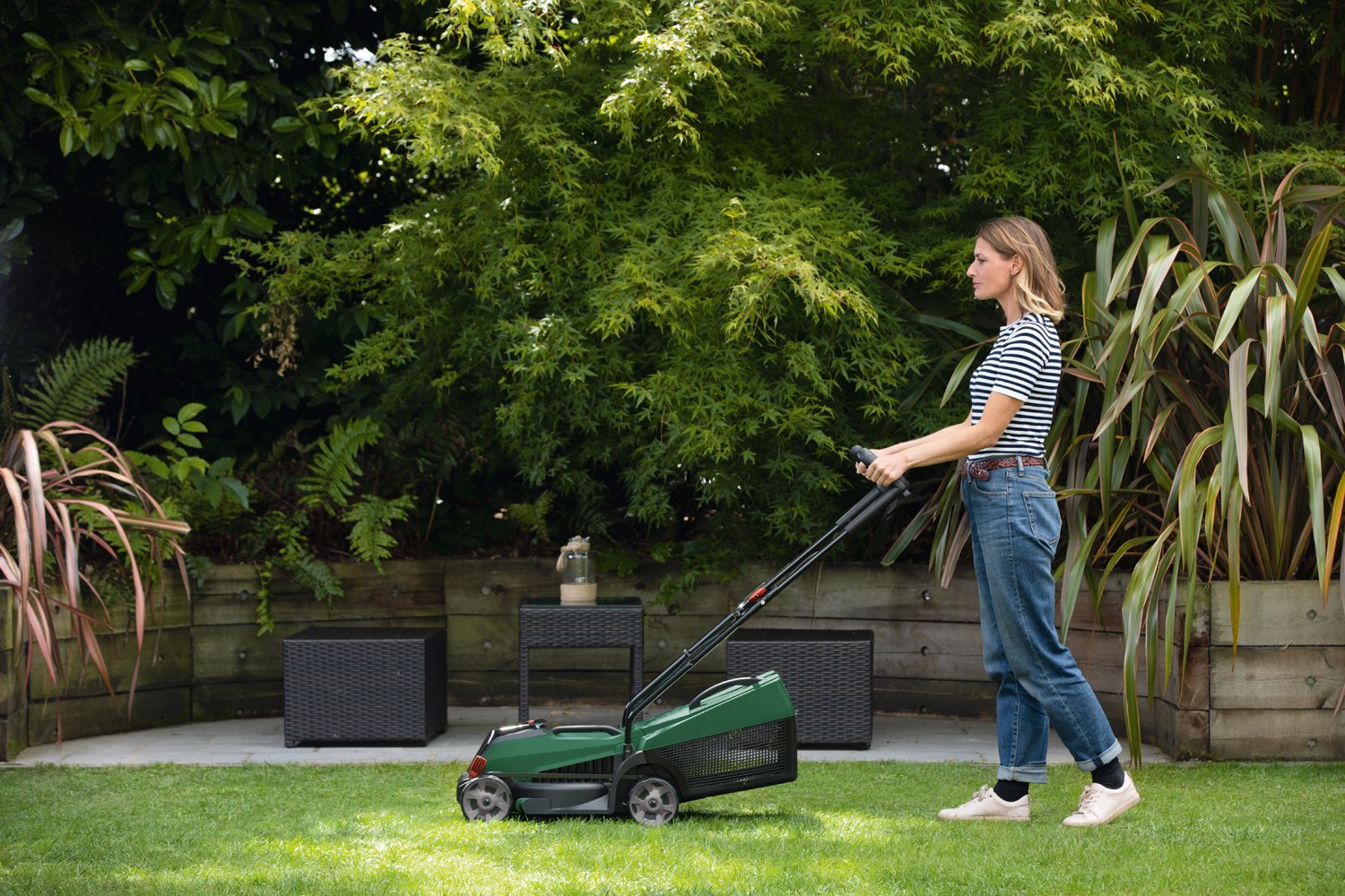 Bosch CityMower 18V-32-300 Akülü Çim Biçme Makinesi - Resim 4