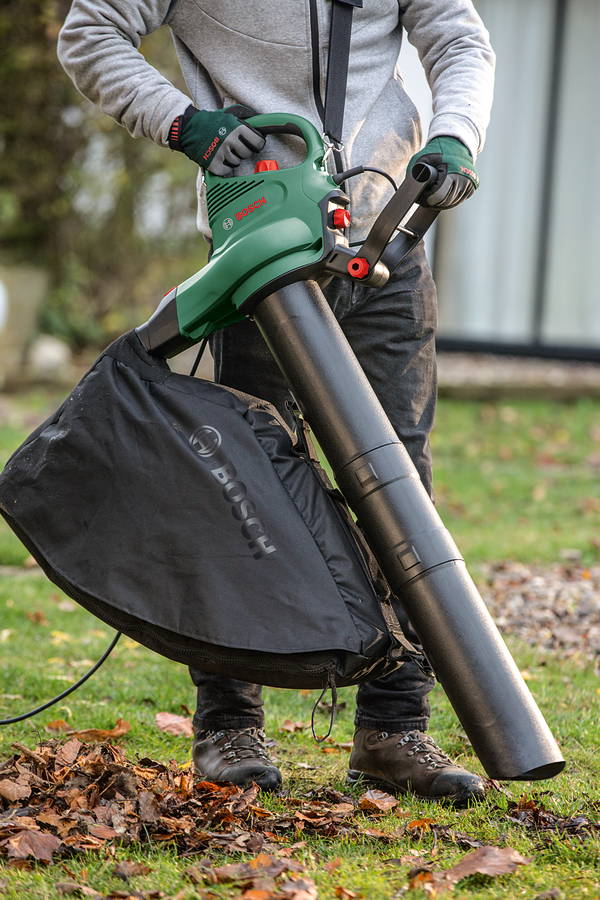 Bosch Universal GardenTidy 3000 Yaprak Toplama-Üfleme Makinesi - Resim 2