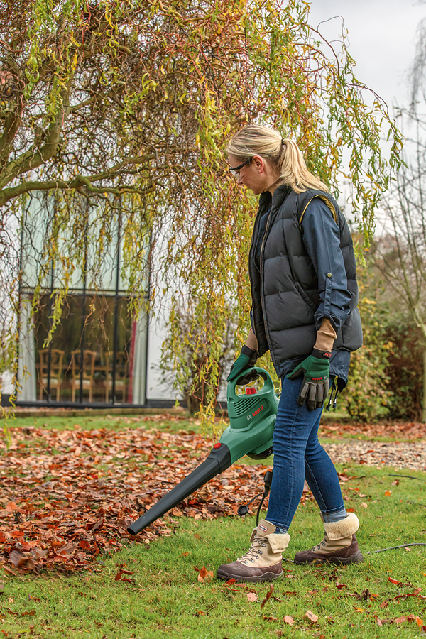 Bosch Universal GardenTidy 3000 Yaprak Toplama-Üfleme Makinesi - Resim 3