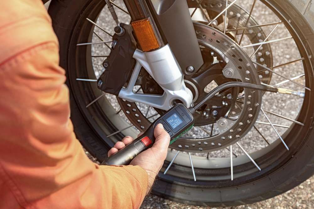 Bosch EasyPump Akülü Basınçlı Hava Pompası - Resim 2